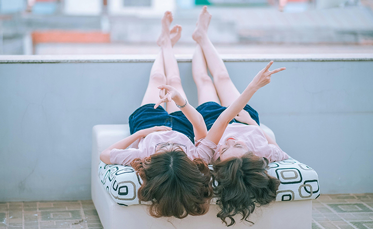 První menstruace - co očekávat?