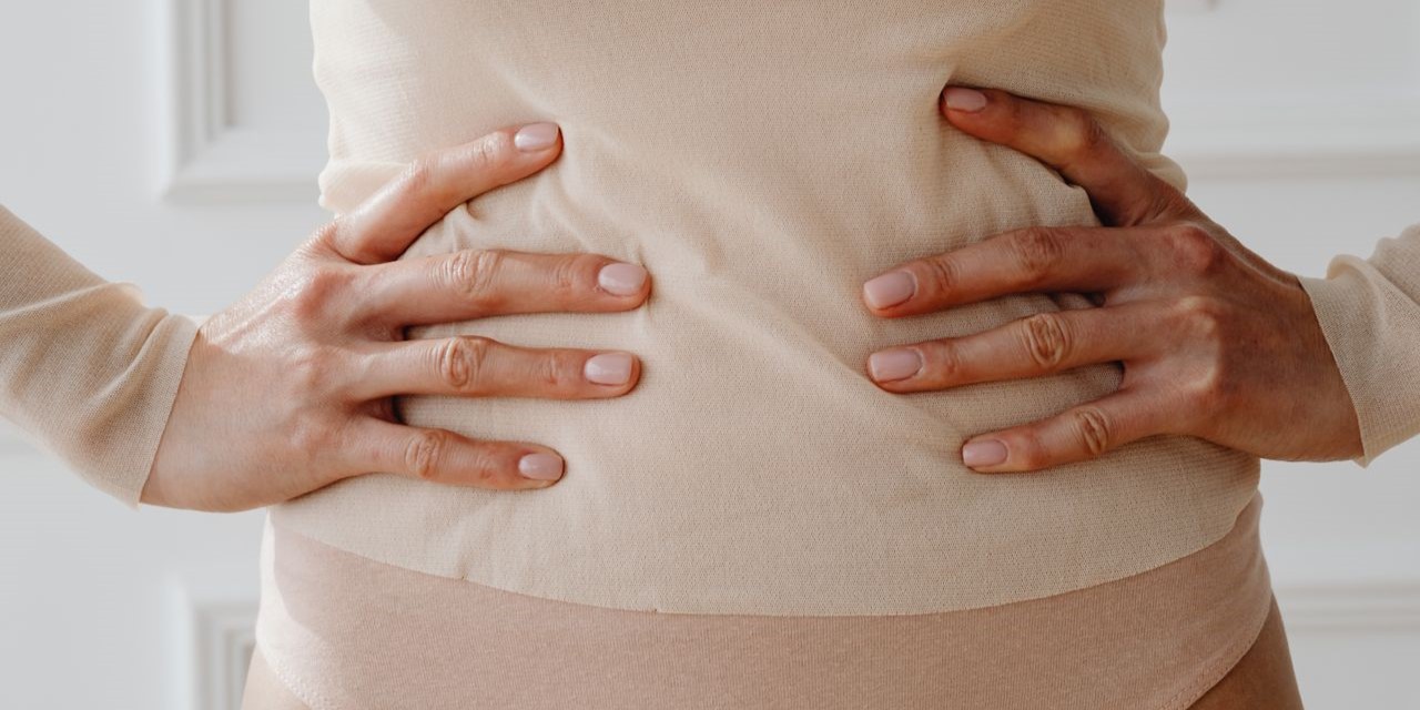 Lepek, laktóza a menstruační křeče: Může jídlo skutečně zhoršovat bolestivou menstruaci?