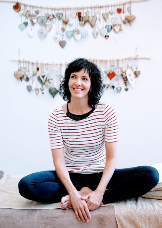 Srdíčka představují miminka narozená díky Radčině péči.